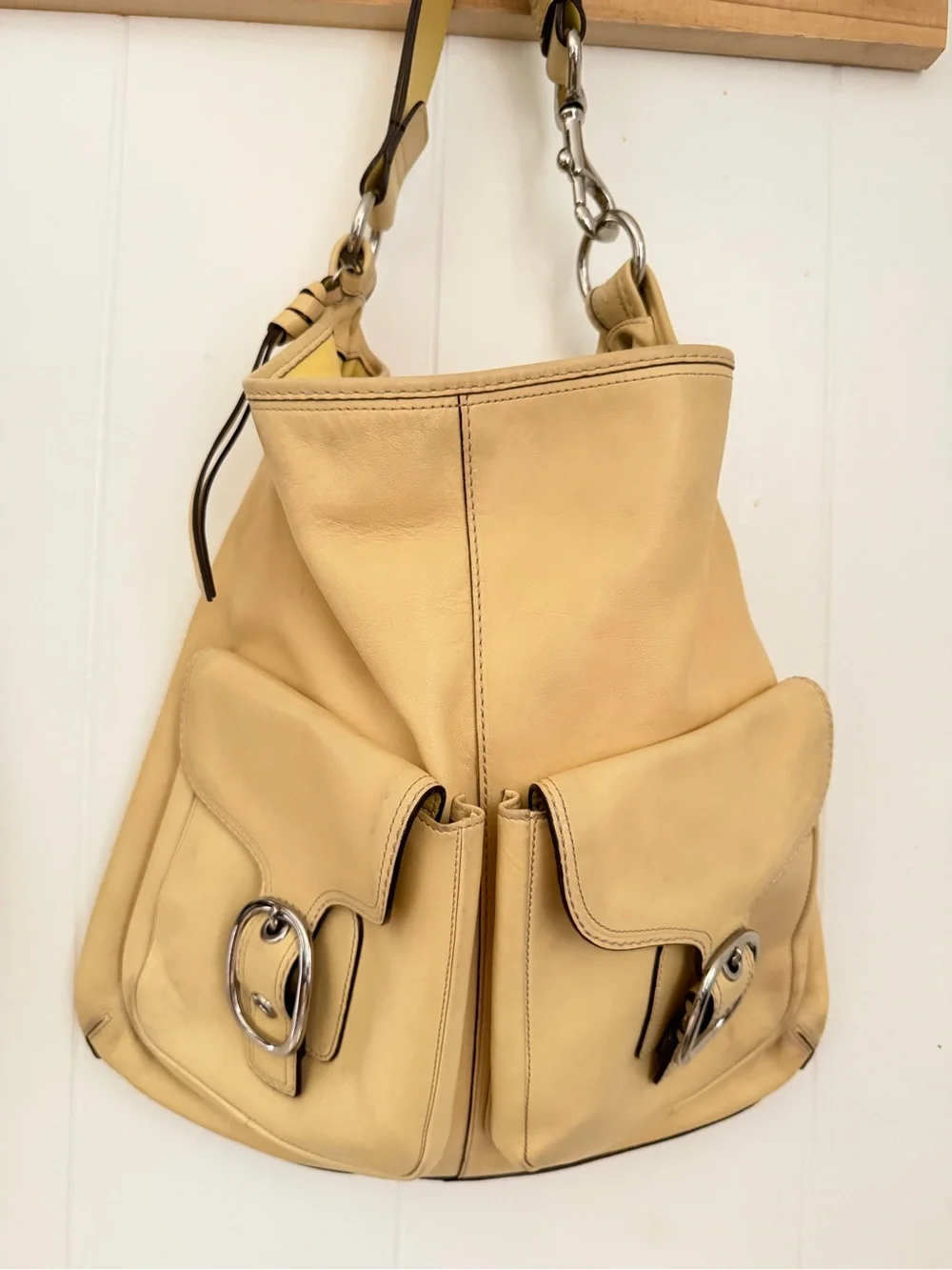 Vintage Coach Bleecker Leather Extra Large Duffle Shoulder Bag Yellow F13356